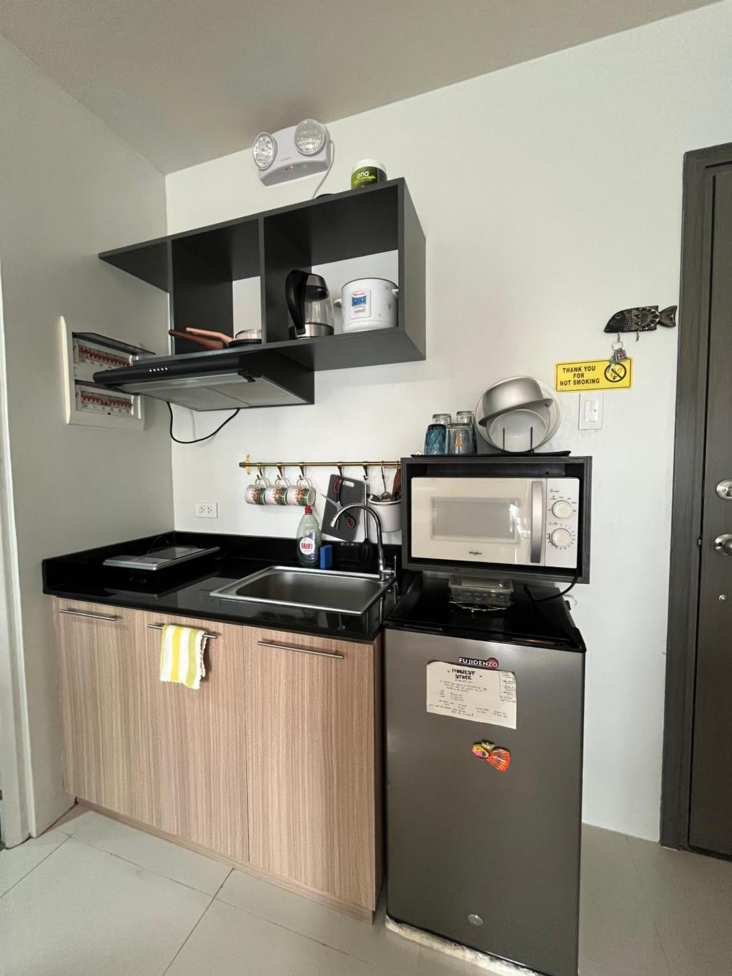 Condo In Camella Manors In Puerto Princesa ภายนอก รูปภาพ